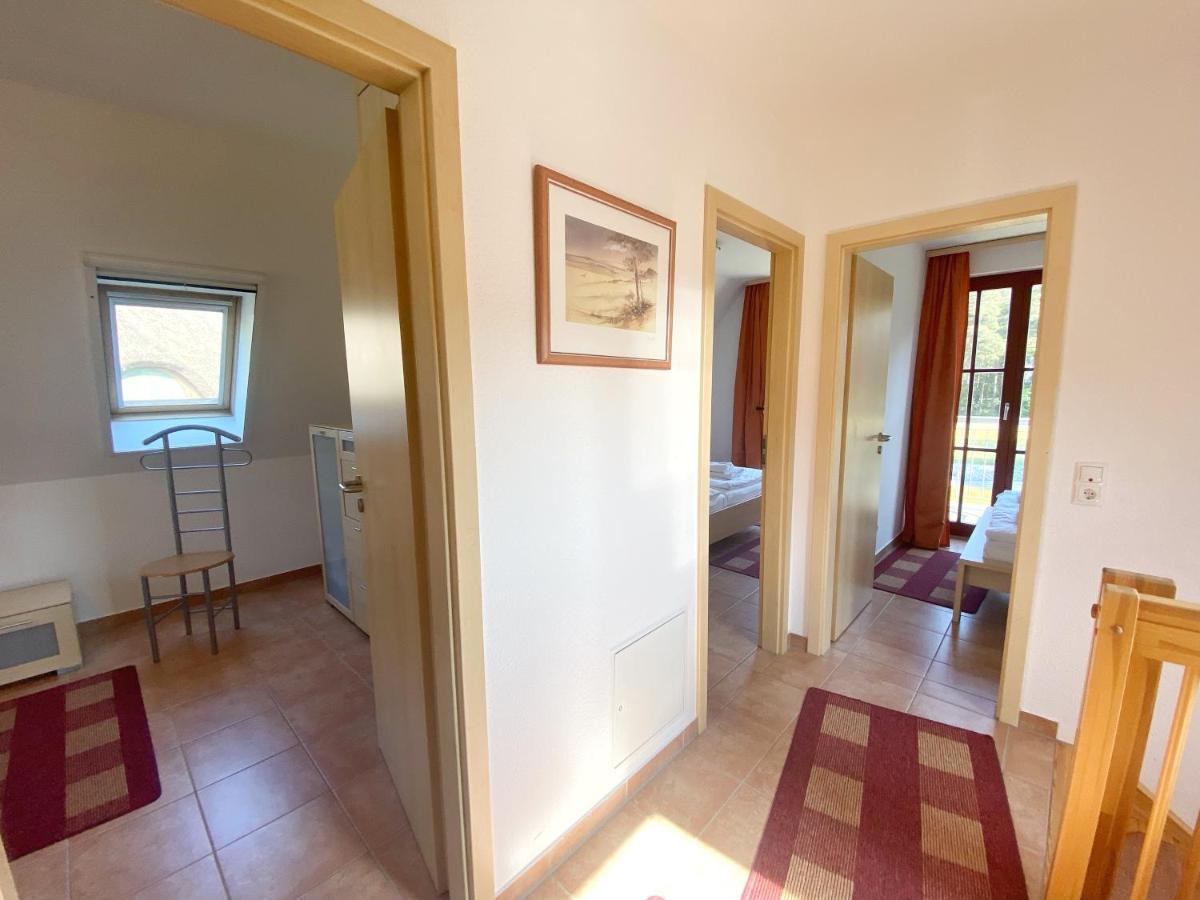 Ferienhaus Am Leuchtturm Глове Екстериор снимка